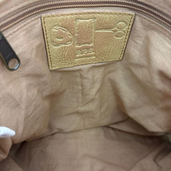 Rock Paper Scissors RPS Tan Leather Zipper Front Crossbody Purse - Picture 7 of 10